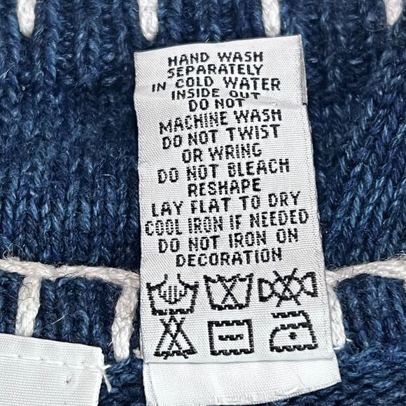 Carolina Colours Christmas Sweater Vest Snowmen Santa Stars Blue Size Small - Picture 7 of 7